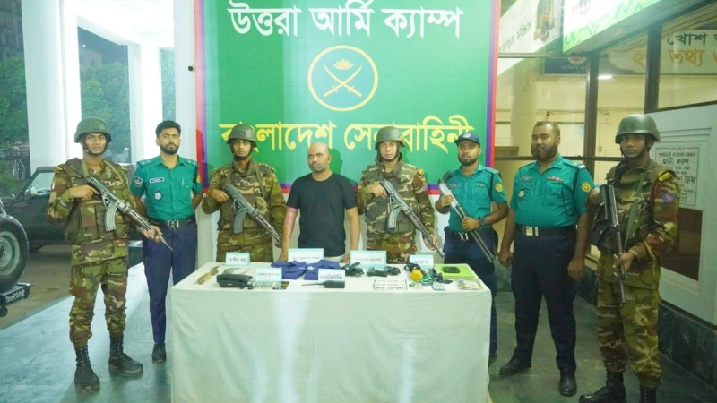 ছদ্মবেশী ডাকাত মাহমুদুল হাসান মনসুরকে উত্তরাতে গ্রেফতার