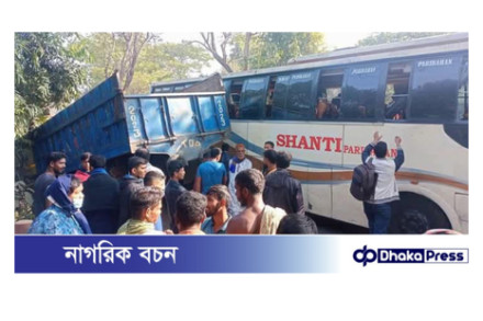 চট্টগ্রাম খাগড়াছড়ি সড়কে বাস-ট্রাক মুখোমুখি সংঘর্ষ, আহত ১৪