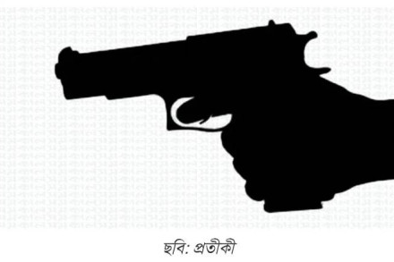 রাজধানীর গুলশানে সুমন নামে এক যুবকের মাথায় অস্ত্র ঠেকিয়ে গুলি করেছে সন্ত্রাসীরা।