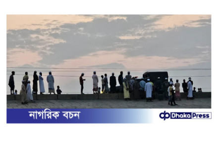 গভীর রাতে টেকনাফ উপকূলে রোহিঙ্গাবাহী নৌকাডুবি, উদ্ধার ২৫, নিখোঁজ অনেকে