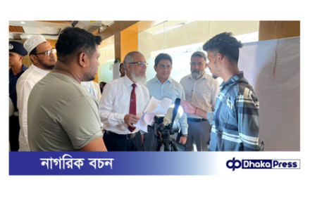 রায়পুরায় ভোটার নিবন্ধন কার্যক্রম পরিদর্শন করেন নির্বাচন কমিশনার আনোয়ারুল ইসলাম 