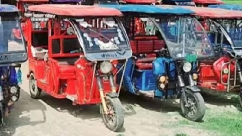 টেকনাফের বিভিন্ন এলাকায় টমটম চালকদের বিরুদ্ধে মানবপাচার ও গাড়ি চুরির অভিযোগ