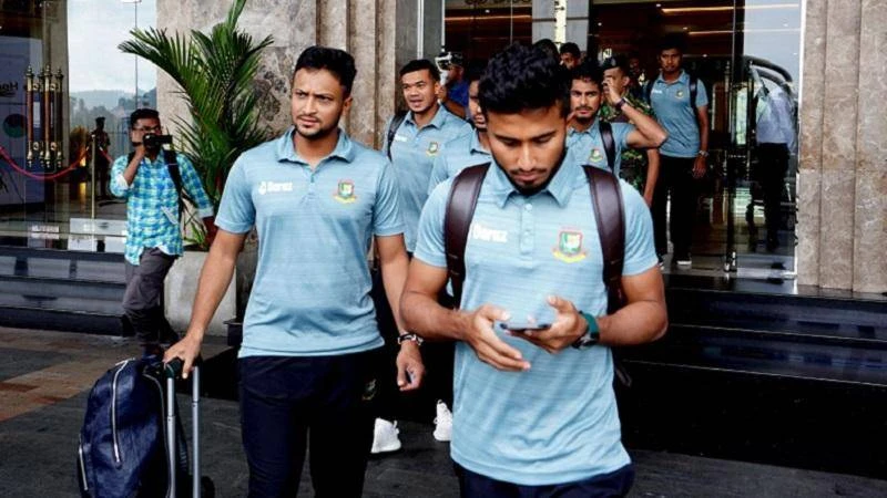 এশিয়া কাপের ব্যর্থ মিশন শেষে দেশে ফিরলো বাংলাদেশ দল