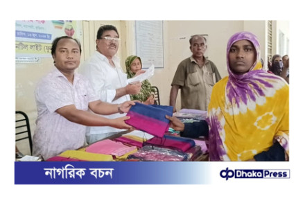 বাল্যবিয়ে বন্ধের শপথ বাবা-মাদের, ১০ টাকায় পেলেন শাড়ি-লুঙ্গি